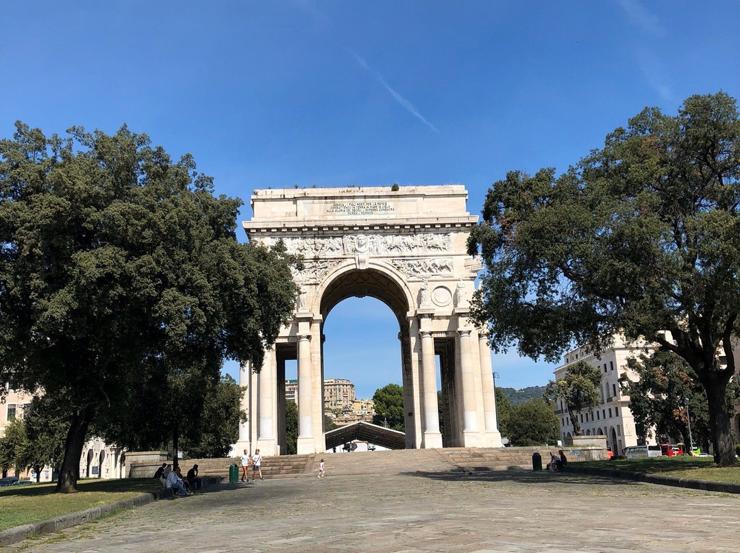 Piazza della Vittoria景点图片