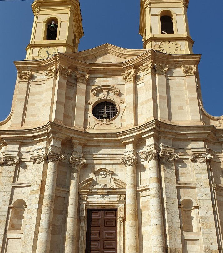 Parrocchia Collegiata Sant'Anna Cagliari-卡利亚里省必去景点