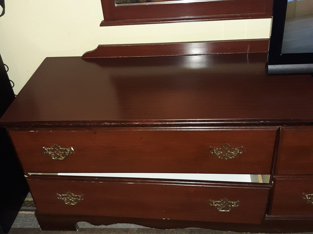 康宁速8酒店主图