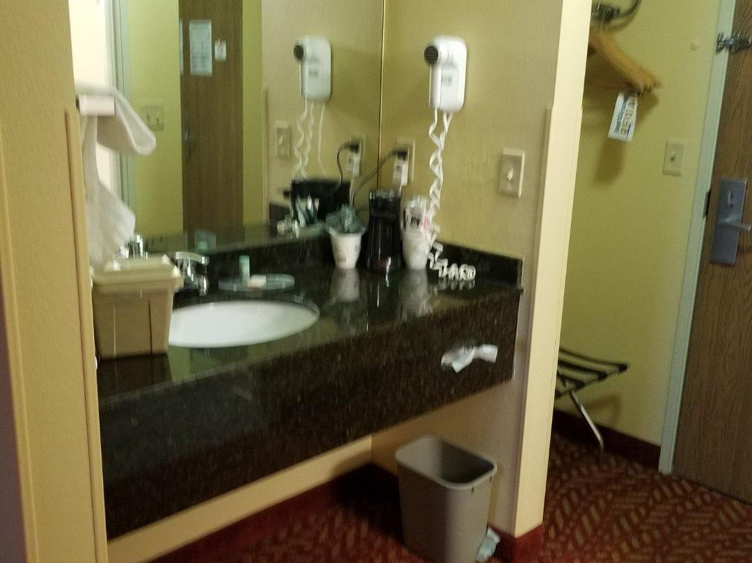 明湖广场贝斯特韦斯特酒店主图