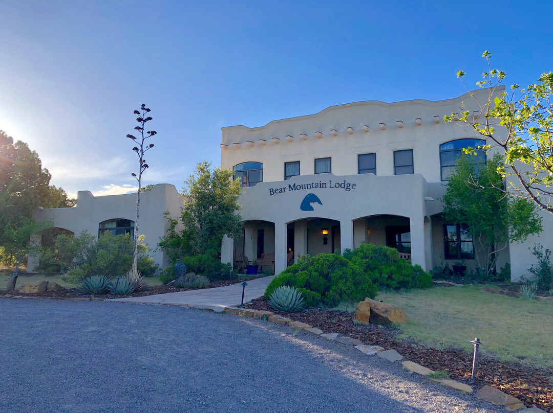 Bear Mountain Lodge主图