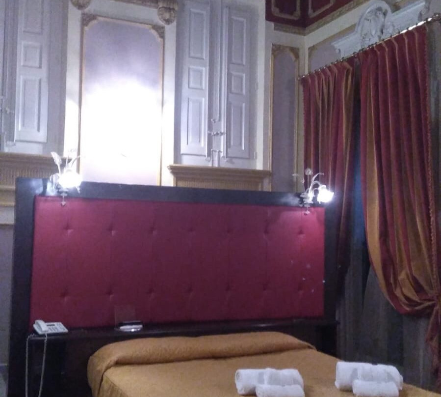 阿尔巴努欧瓦酒店主图