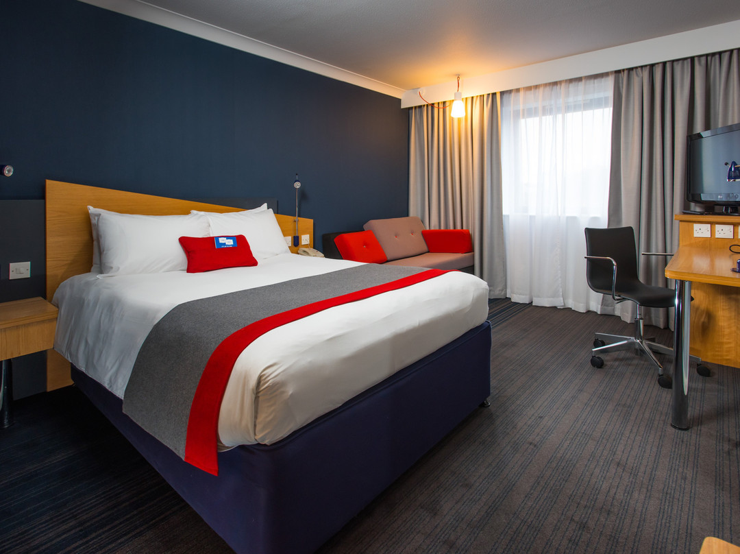 Holiday Inn Express Taunton East By IHG主图