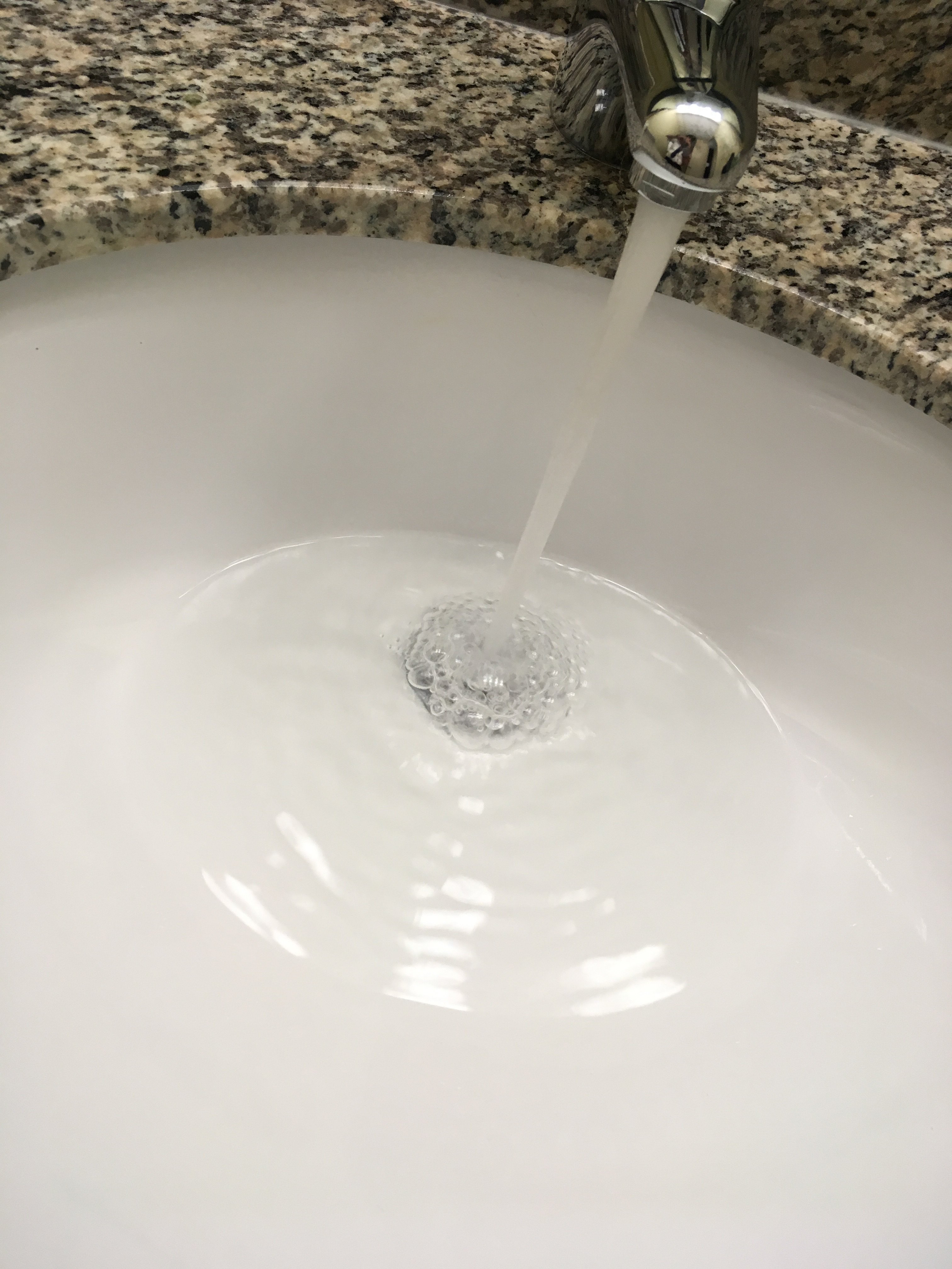 Holiday Inn Express & Suites St Charles By IHG-浴室