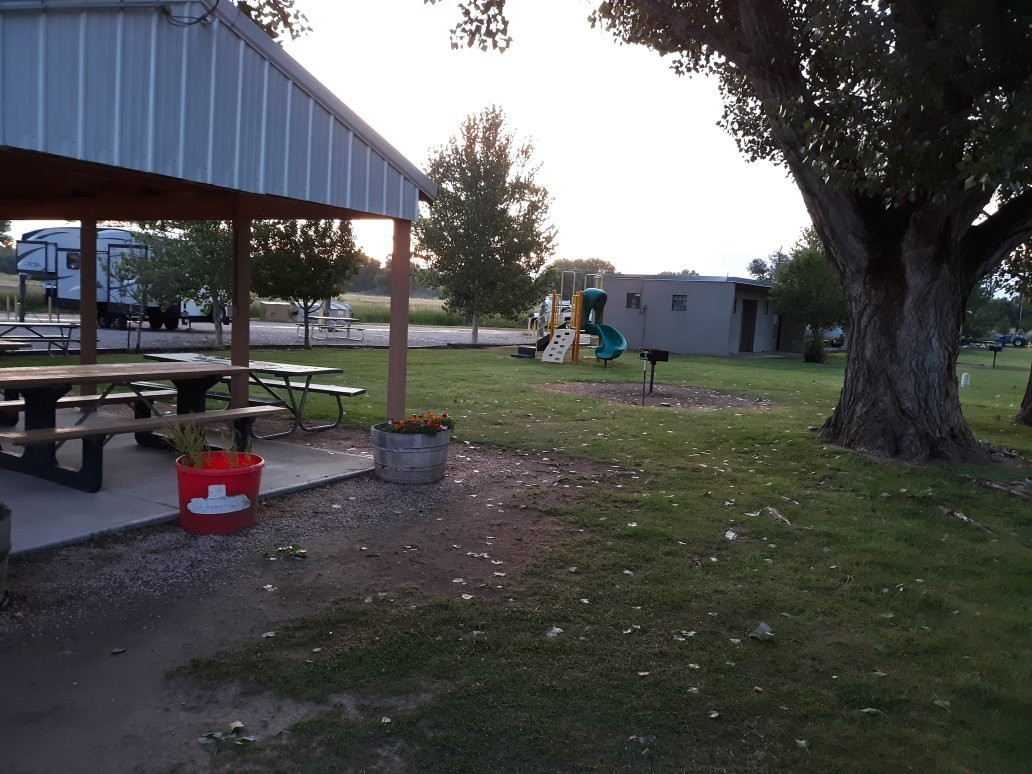 Trail Ruts Golf Course-Guernsey必去景点