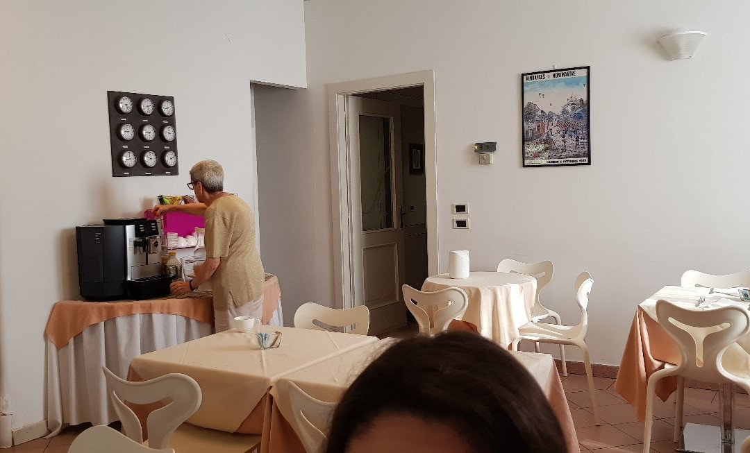 塞拉瓦莱高尔夫酒店主图