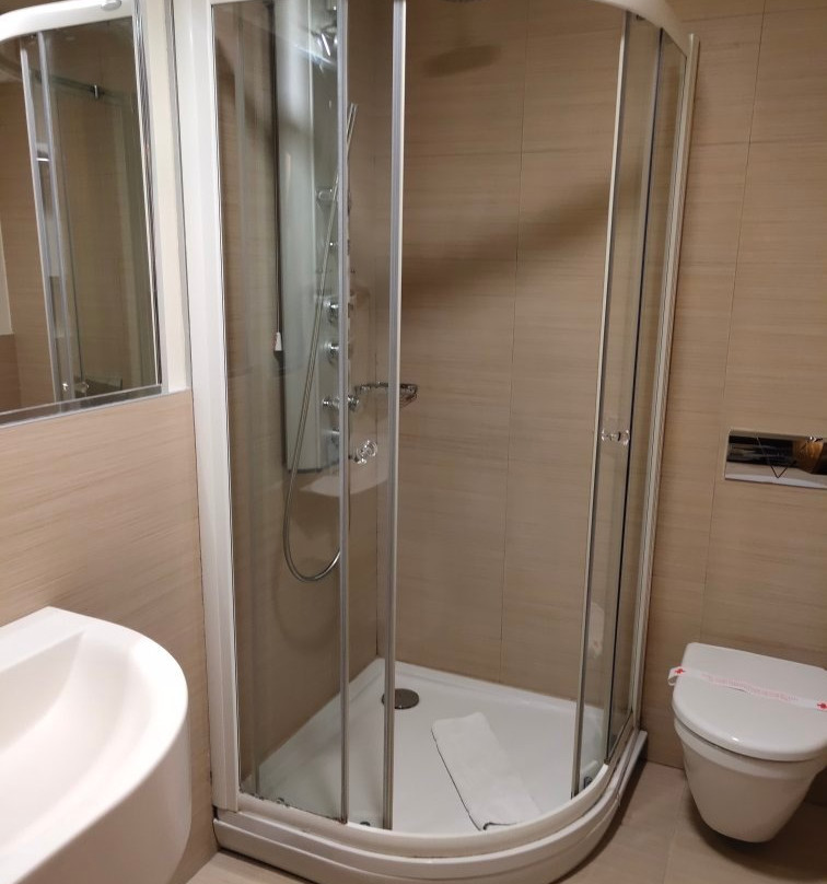 Hotel Crystal主图