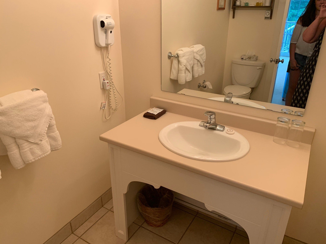 Ned's Landing At Spry Point主图