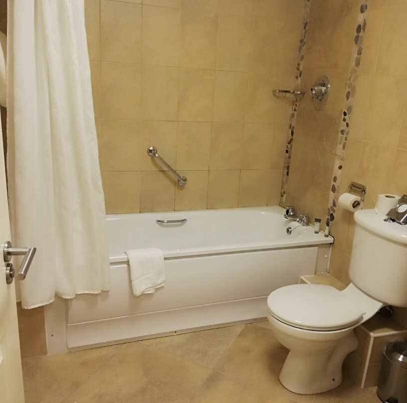 Innisfallen Hotel主图