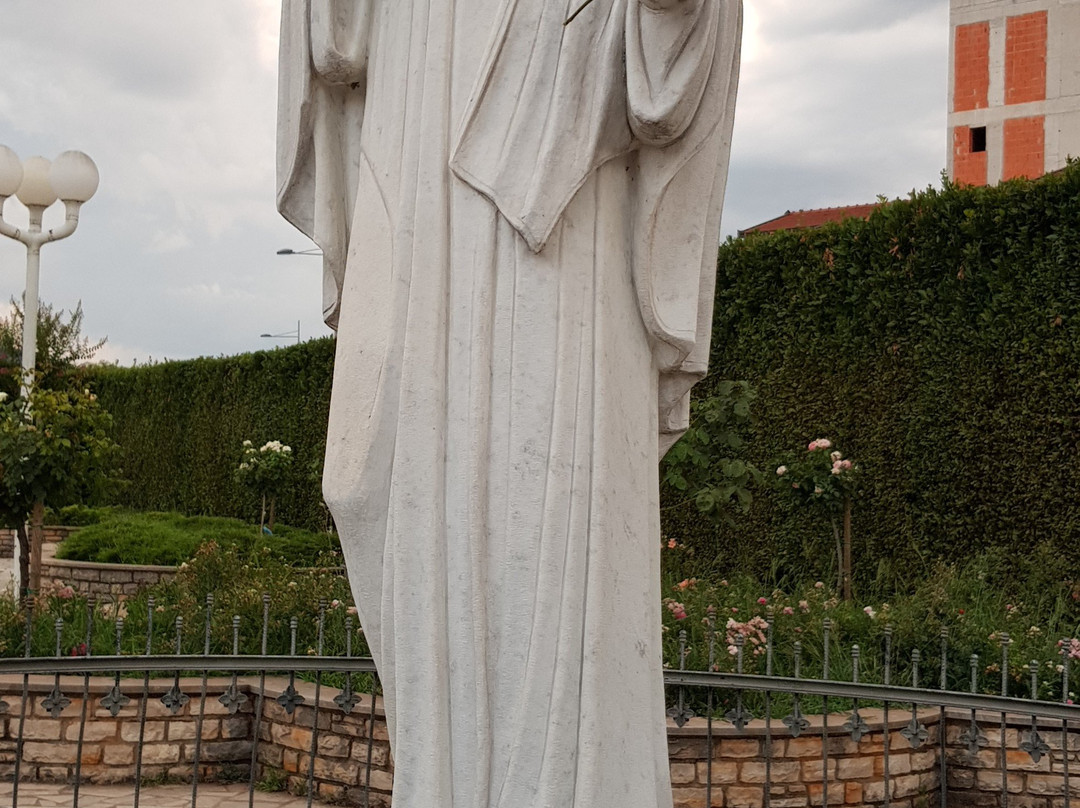 Statue Of the Queen of Peace景点图片