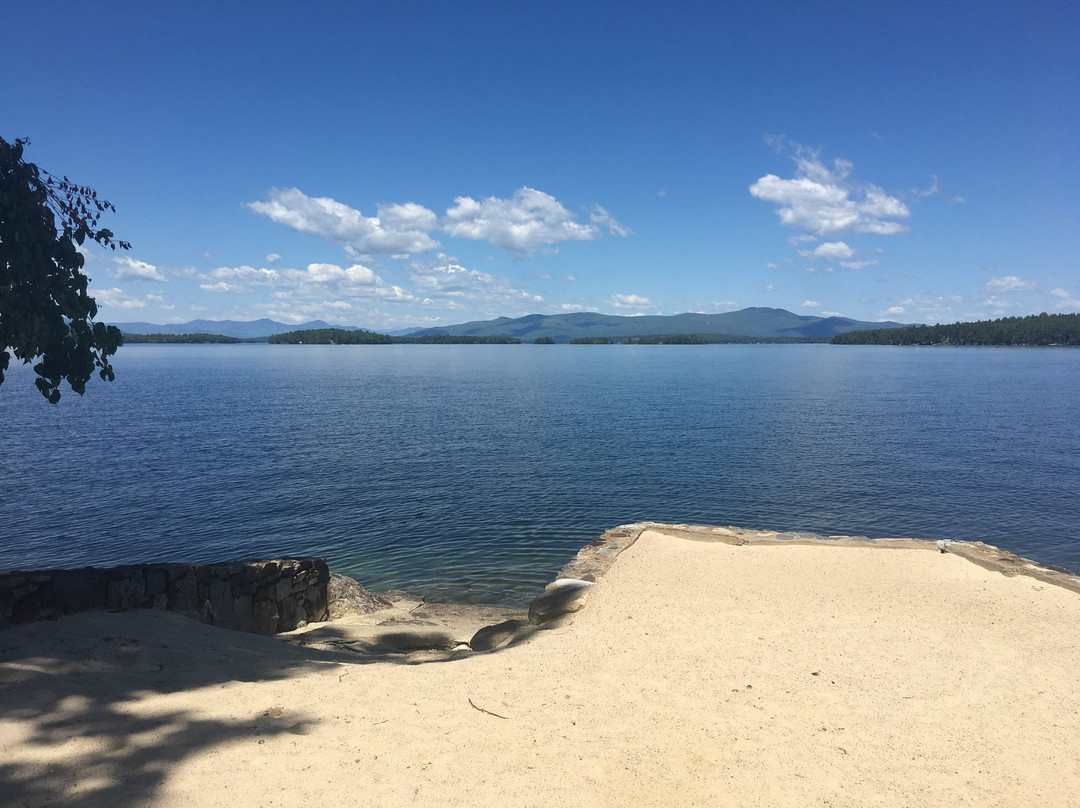 Belknap Point Inn主图