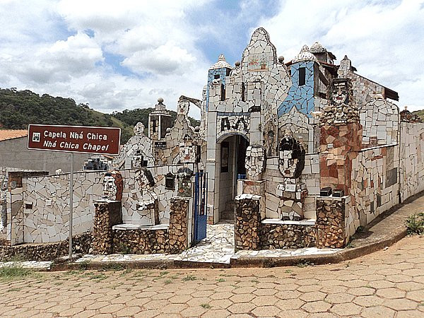 Capela Nhá Chica-Sao Lourenco必去景点