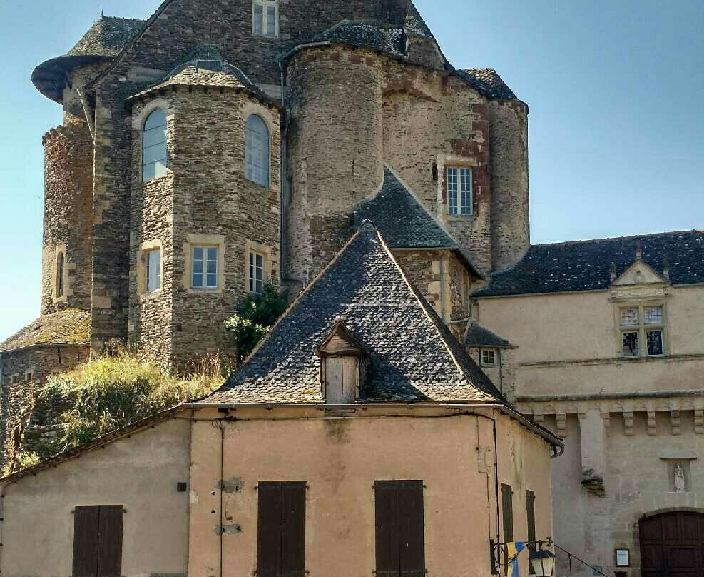 Auberge St Fleuret主图