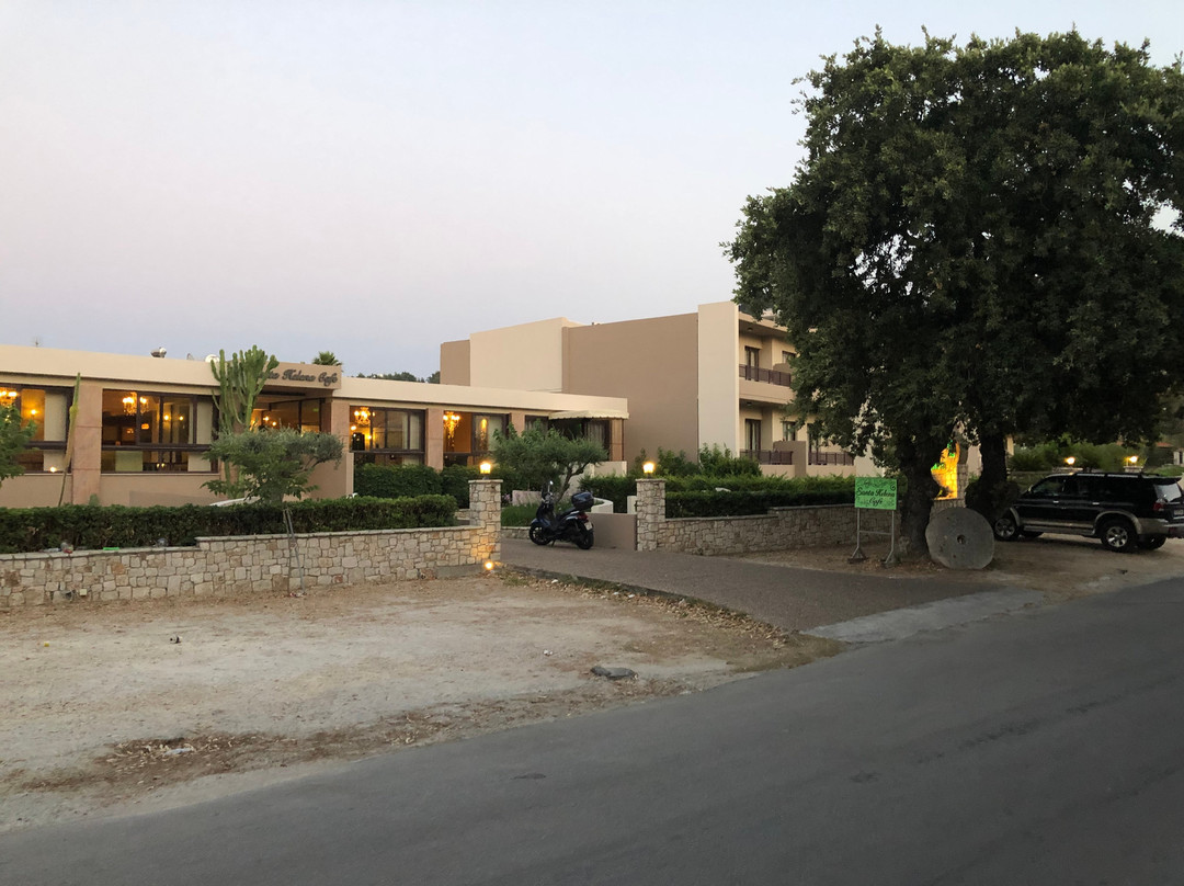 Santa Helena Hotel主图