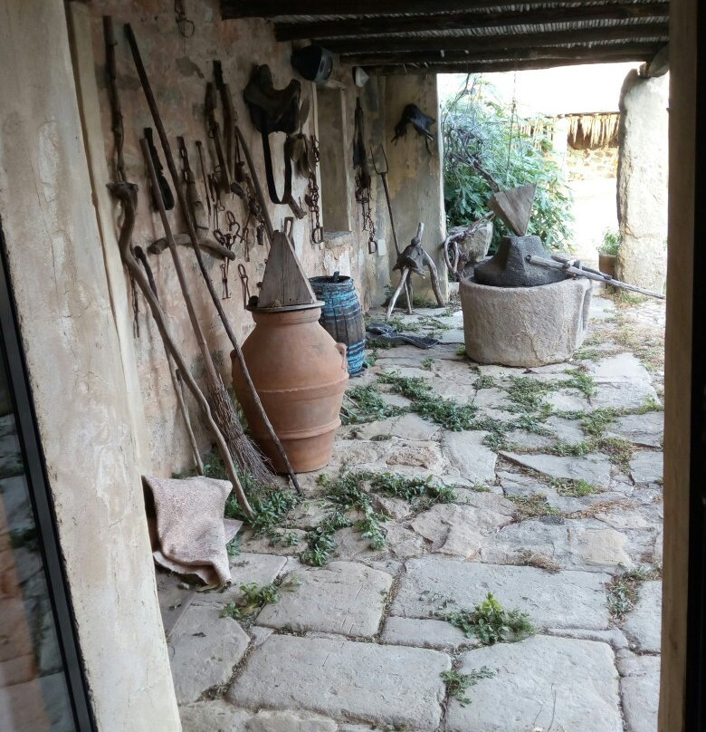 Museo Omu Axiu Della Famiglia Vargiu-Orroli必去景点