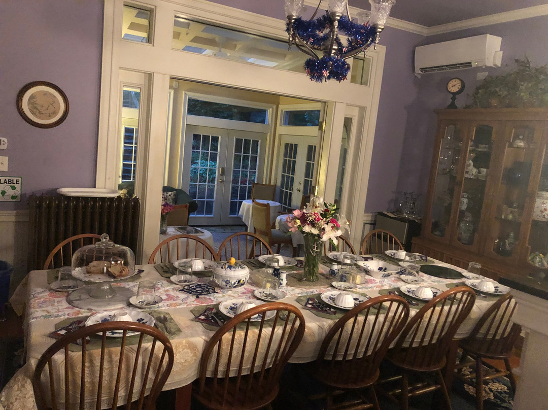 Sutton House Bed & Breakfast主图