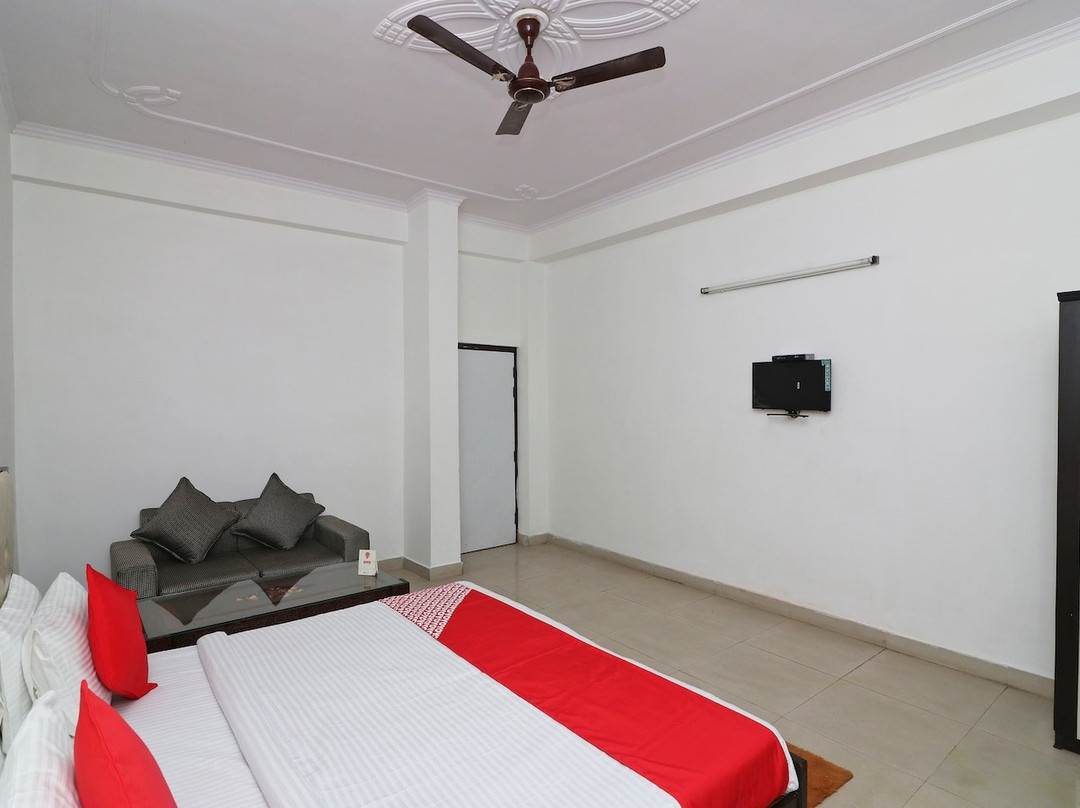 Hotel Virus Bistro and Kitchen主图