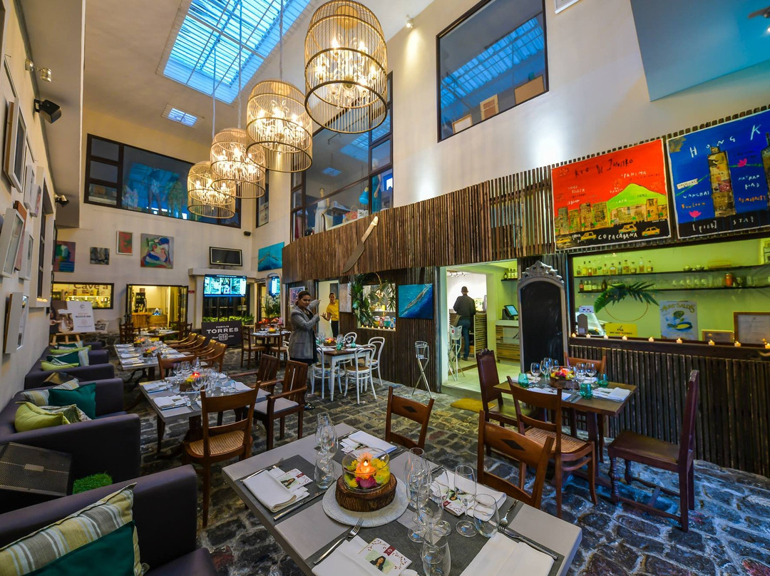 Eau Coulee餐馆和美食-The Market Restaurant & Deli