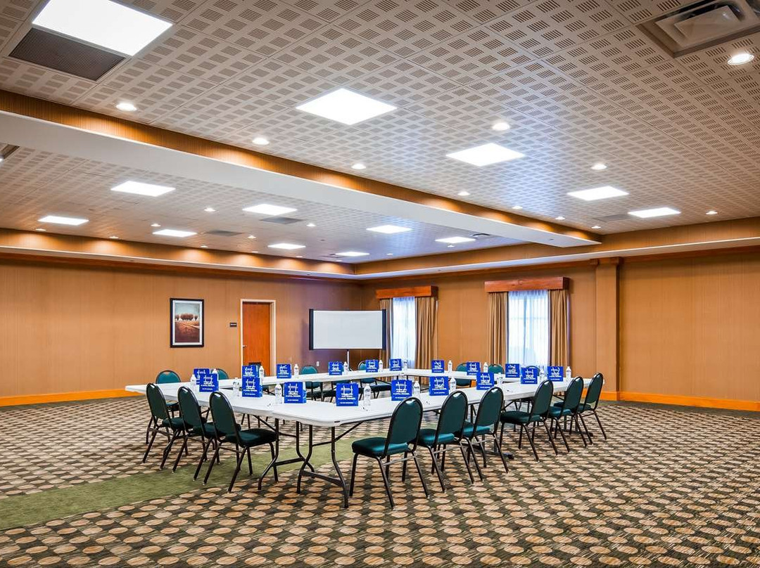 Best Western Plus Rose City Conference Center Inn主图