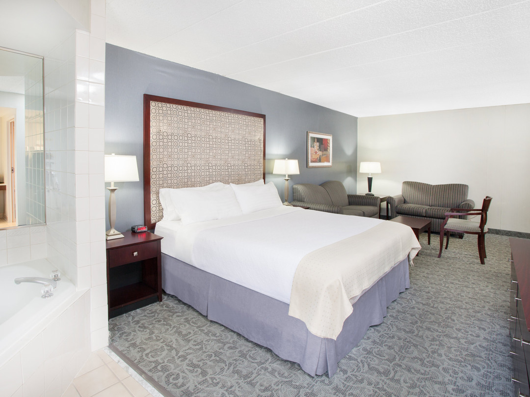 Holiday Inn & Suites Chicago-carol Stream (wheaton) By IHG主图