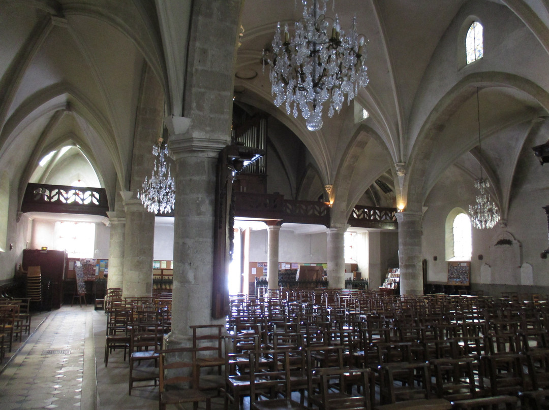 Collegiale Saint Ythier-Sully-sur-Loire必去景点