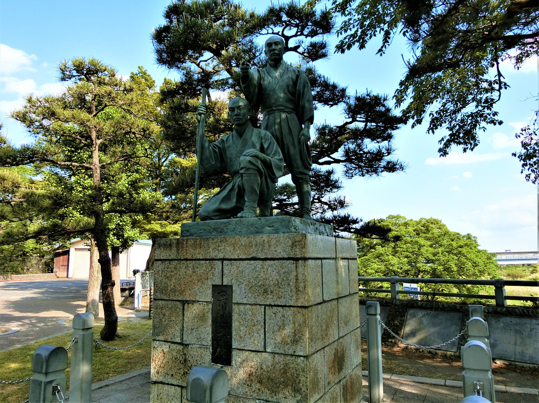Statue of Tamagawa Brothers-羽村市必去景点
