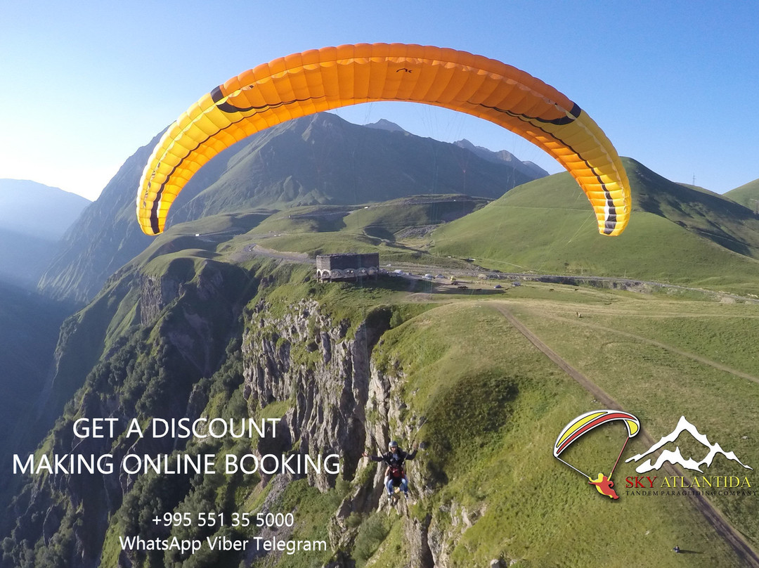 Paragliding in Georgia, Gudauri with SkyAtlantida-古道里必去景点