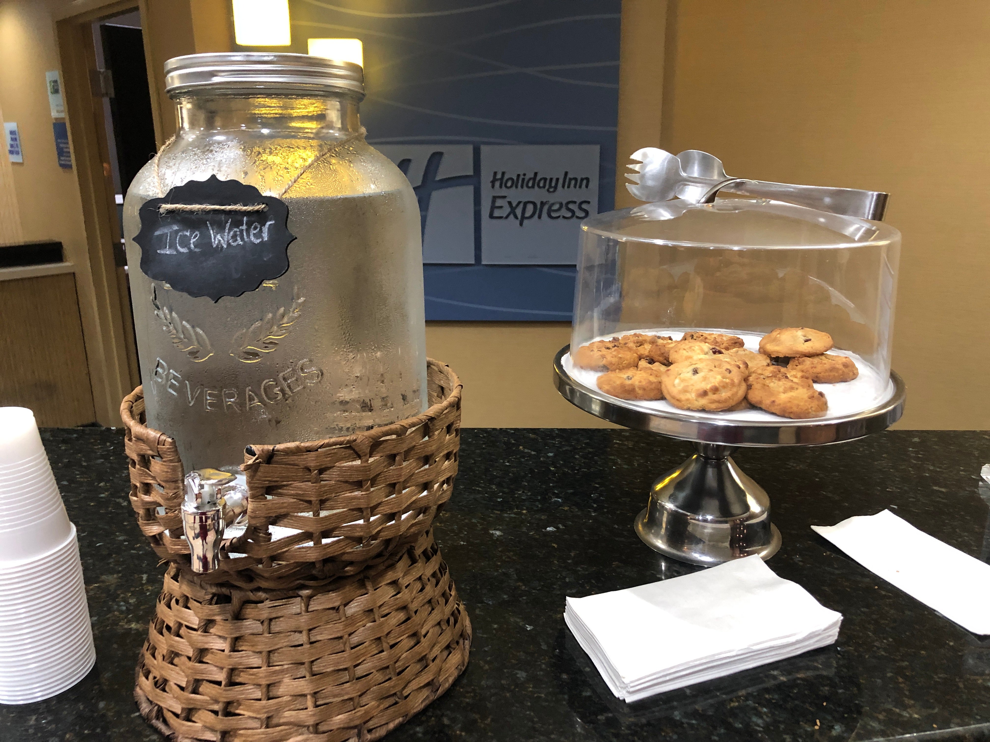 Holiday Inn Express Philadelphia Ne - Bensalem By IHG-餐饮