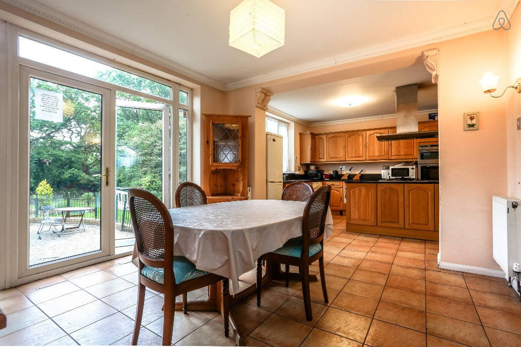 Guest House Ellipse主图