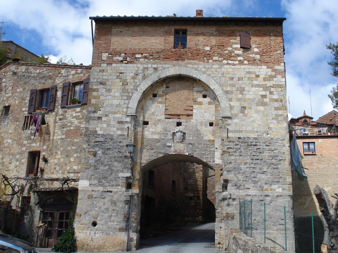 Porta delle Farine-蒙特普尔恰诺必去景点
