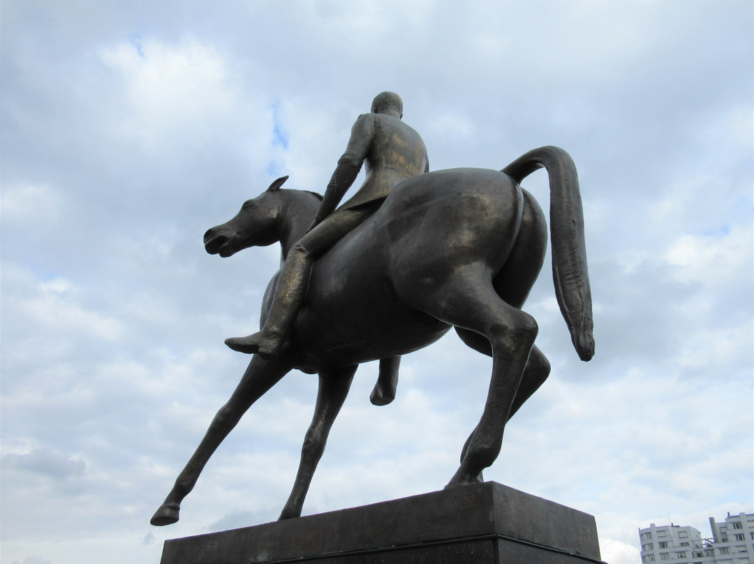 Statue équestre du Roi Albert 1er-列日必去景点