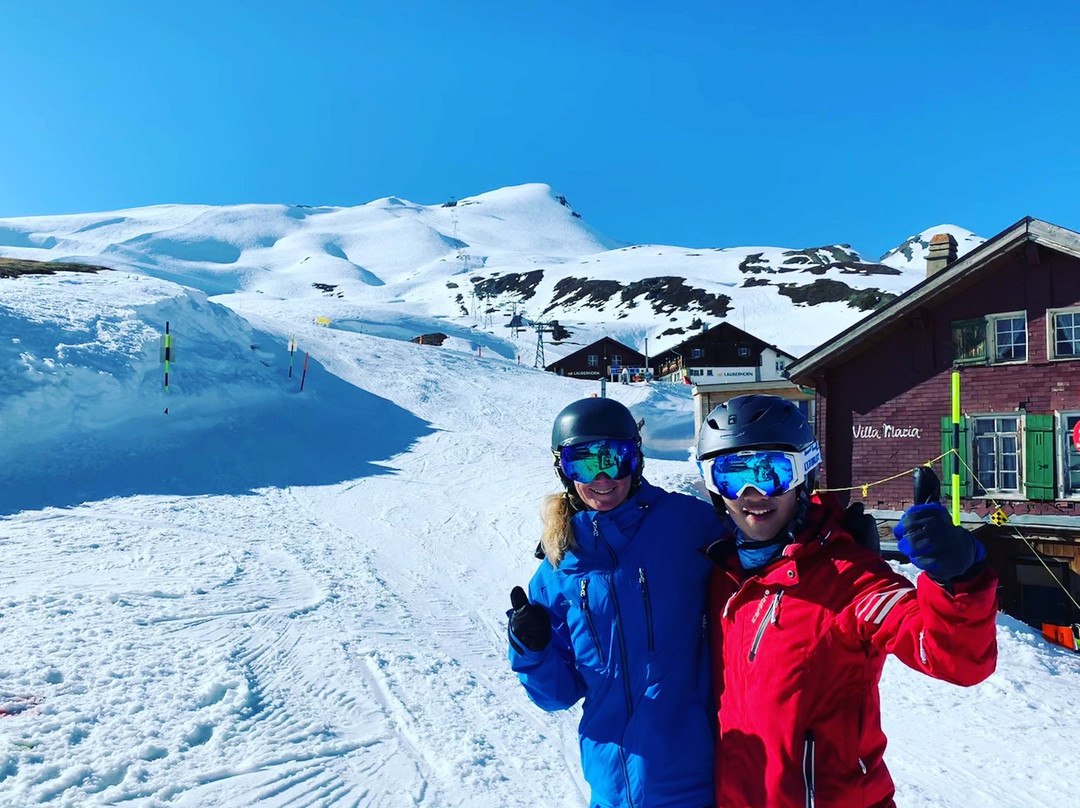 Altitude Ski & Snowboard School-格林德瓦必去景点