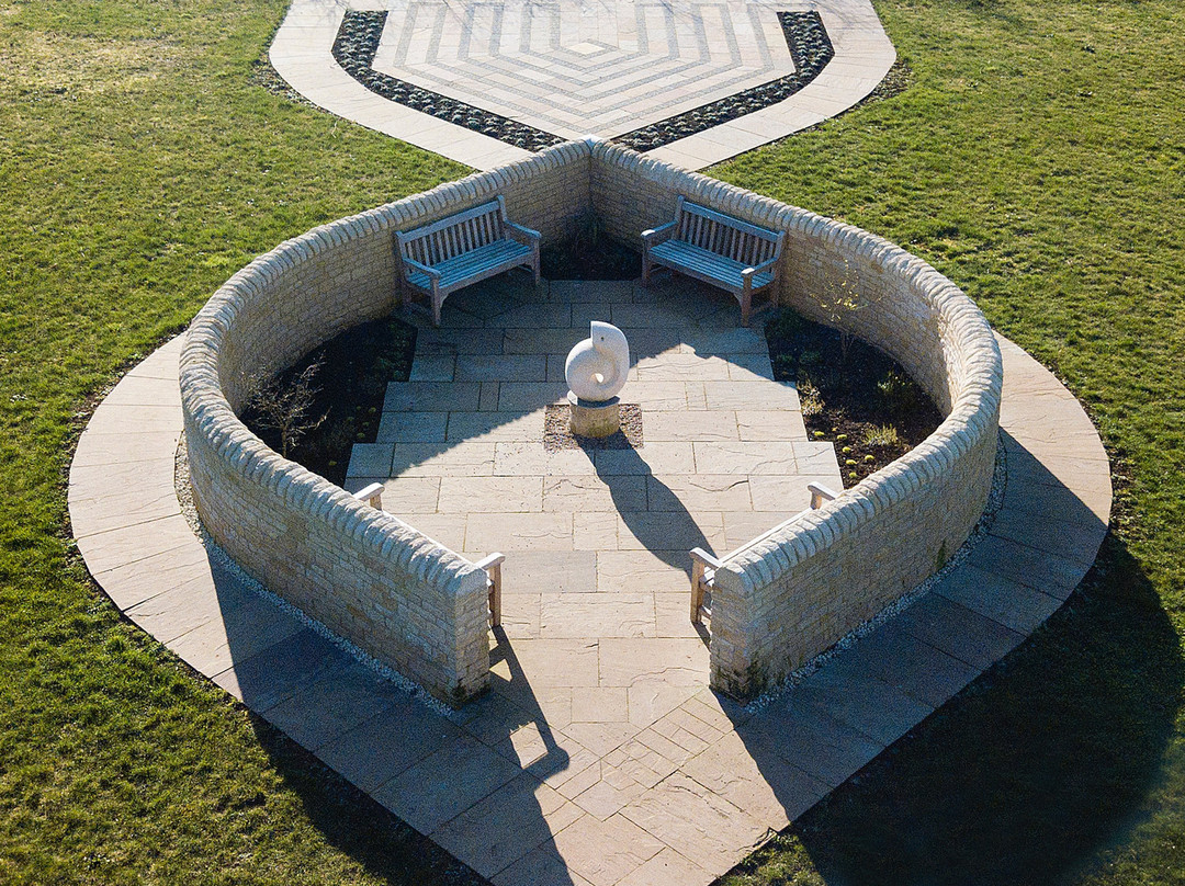 Easton Labyrinth and Peace Garden景点图片