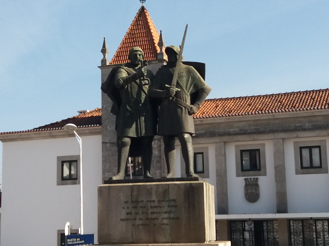 Monumento aos Alcaides de Faria景点图片