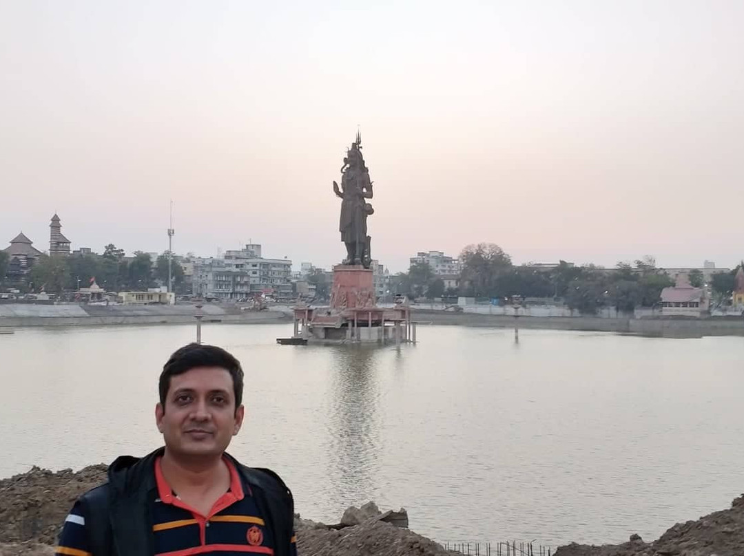 Sursagar Lake景点图片