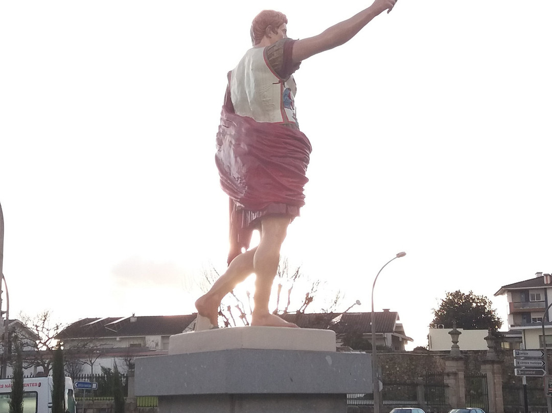 Estatua de Homenagem a Cesar Augusto景点图片