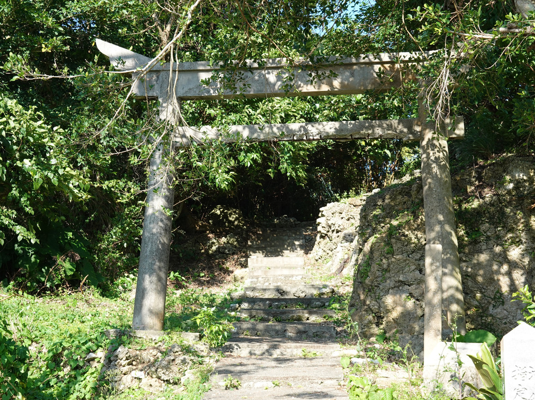 Ruins of Iha Castle景点图片