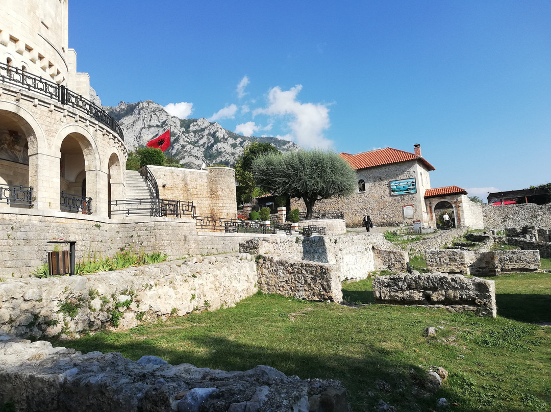 Museumi Gjergj Kastrioti (Skënderbeu)景点图片