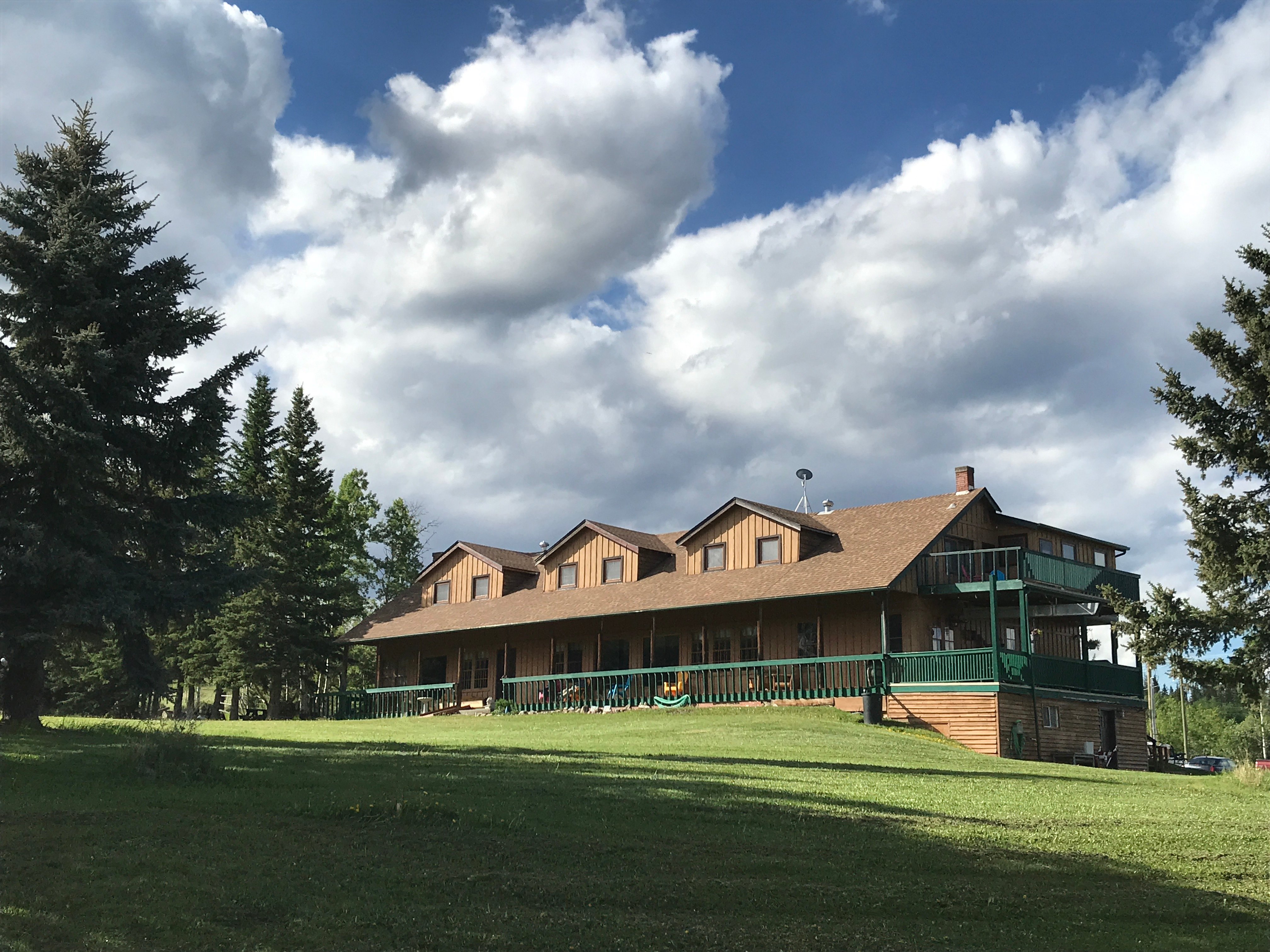 Bar F Ranch House-官方