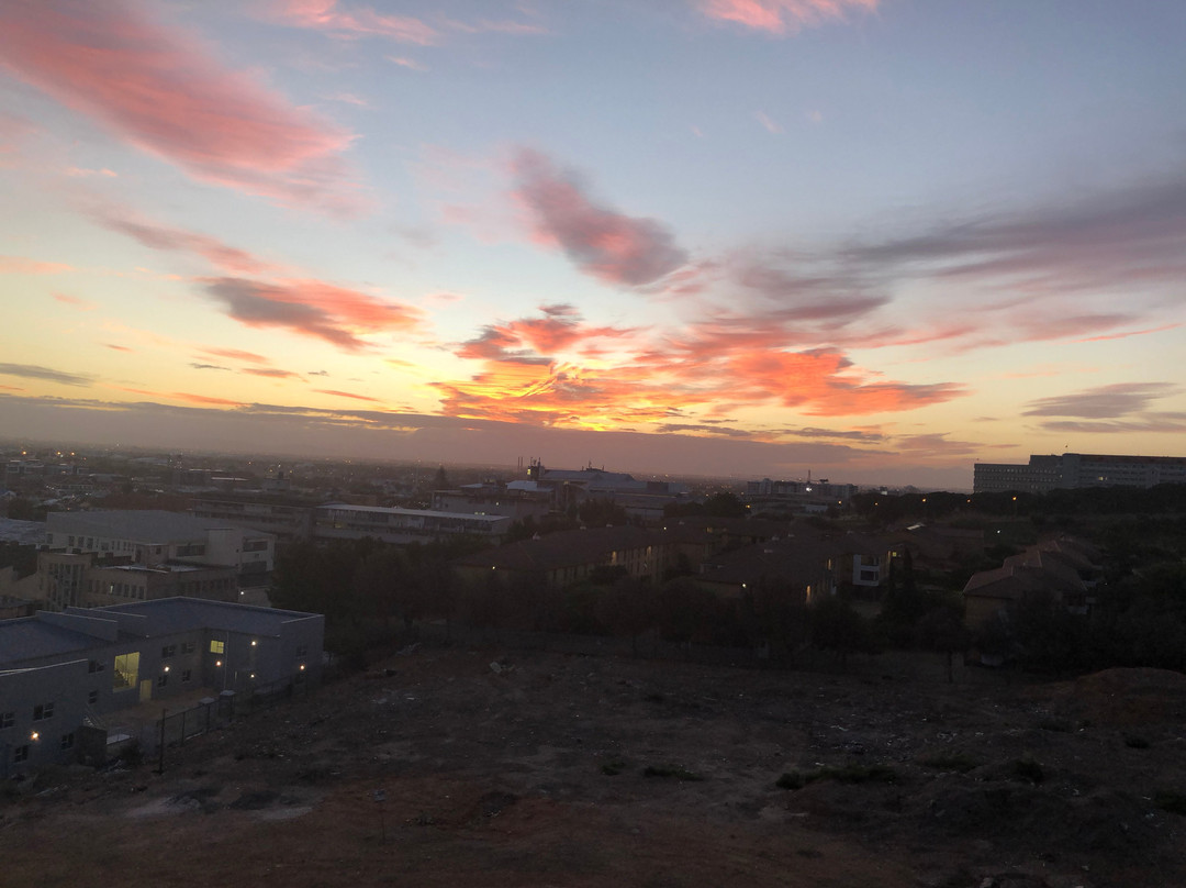 上东区酒店主图