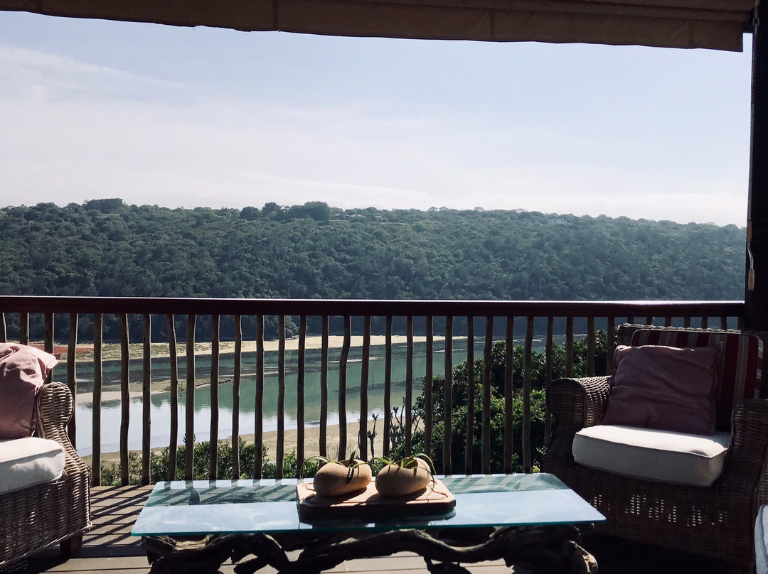 Makarios on the River主图