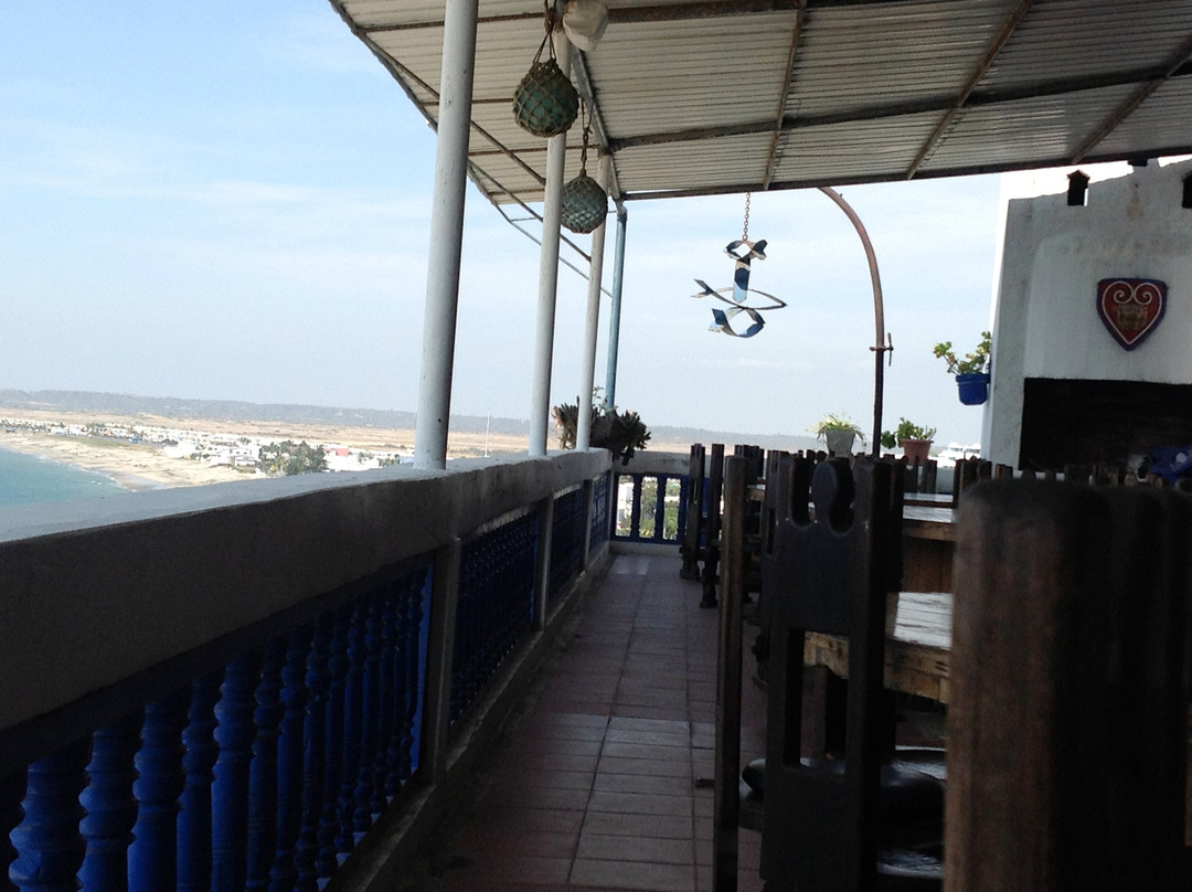 Playa de Ballenita景点图片