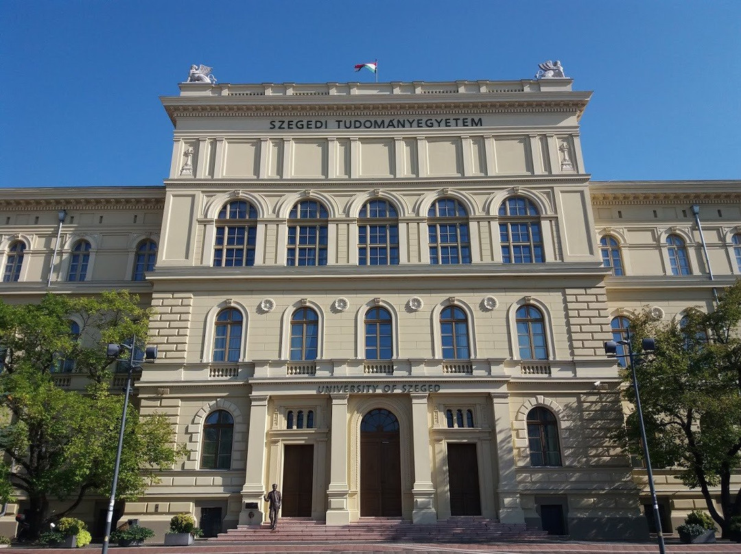 University of Szeged景点图片