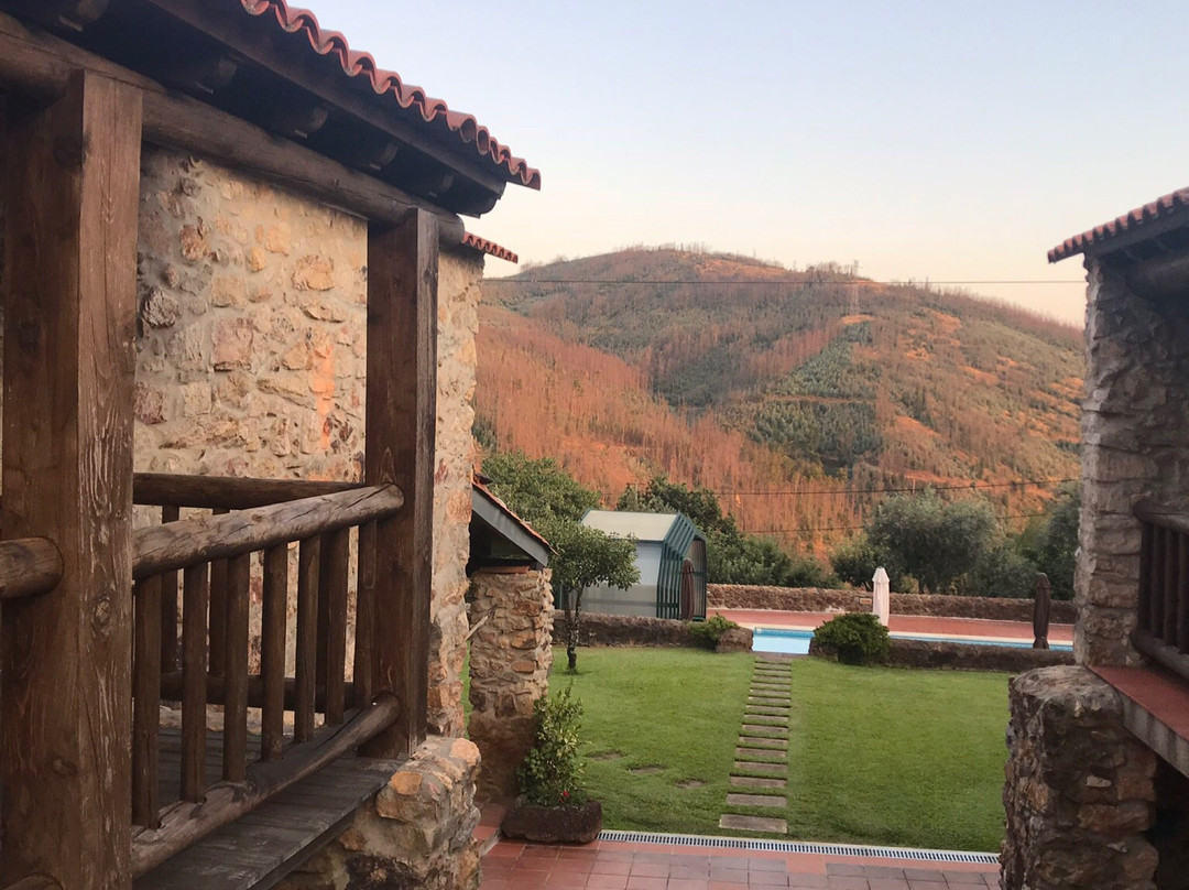 Casas do Favacal