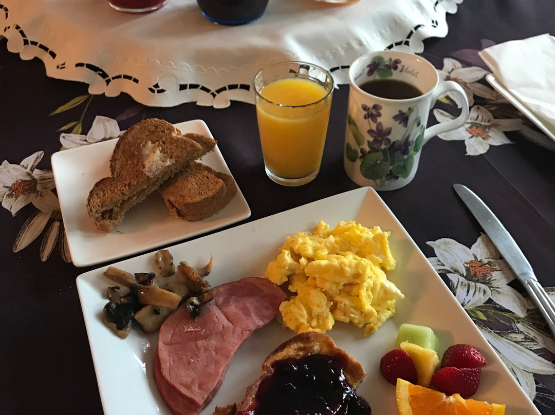 Lakeview Bed and Breakfast主图