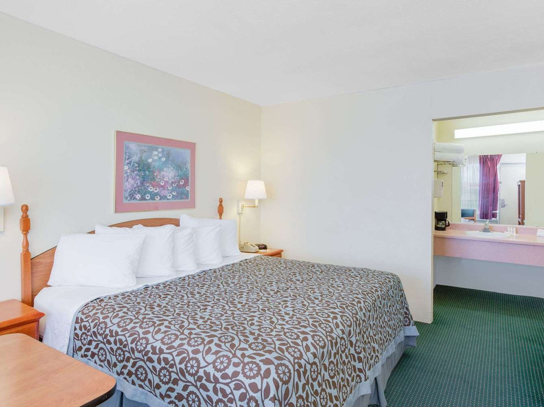 纽波特戴斯酒店主图