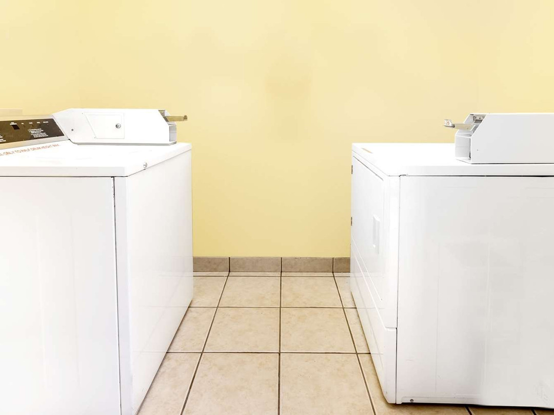 Super 8 By Wyndham Pine Bluff主图