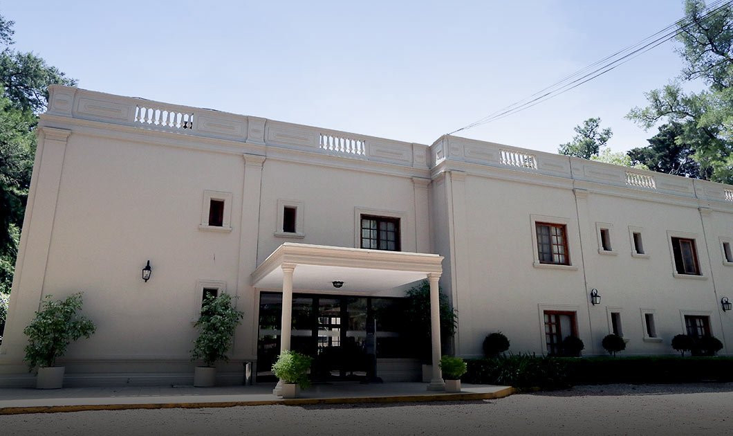 Howard Johnson Escobar Hotel主图