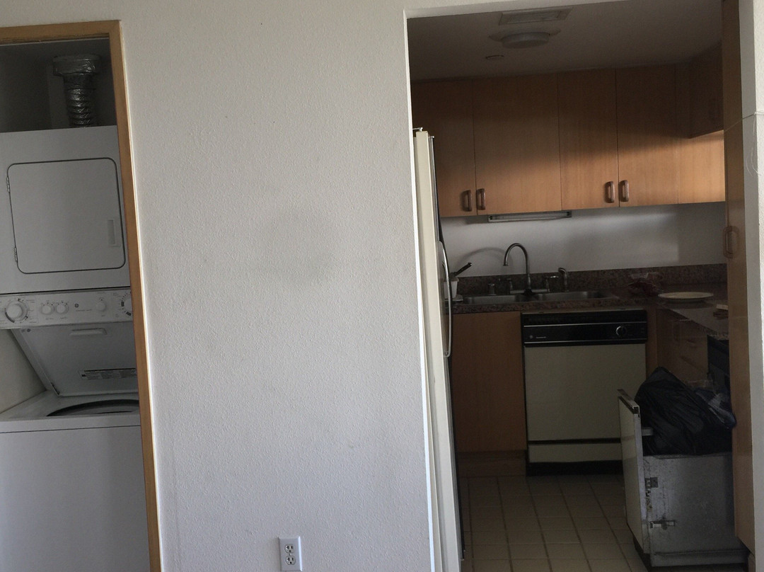 阿鲁彭海滩塔酒店主图