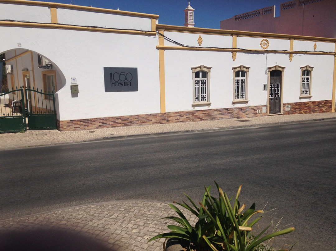 Hostel 1850